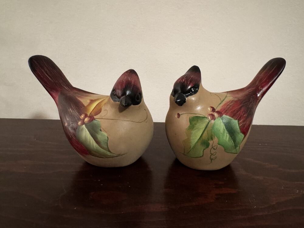 Wooden Birds 2 Hand Painted Christmas Cardinal Bird Folk Art Winter Figurine